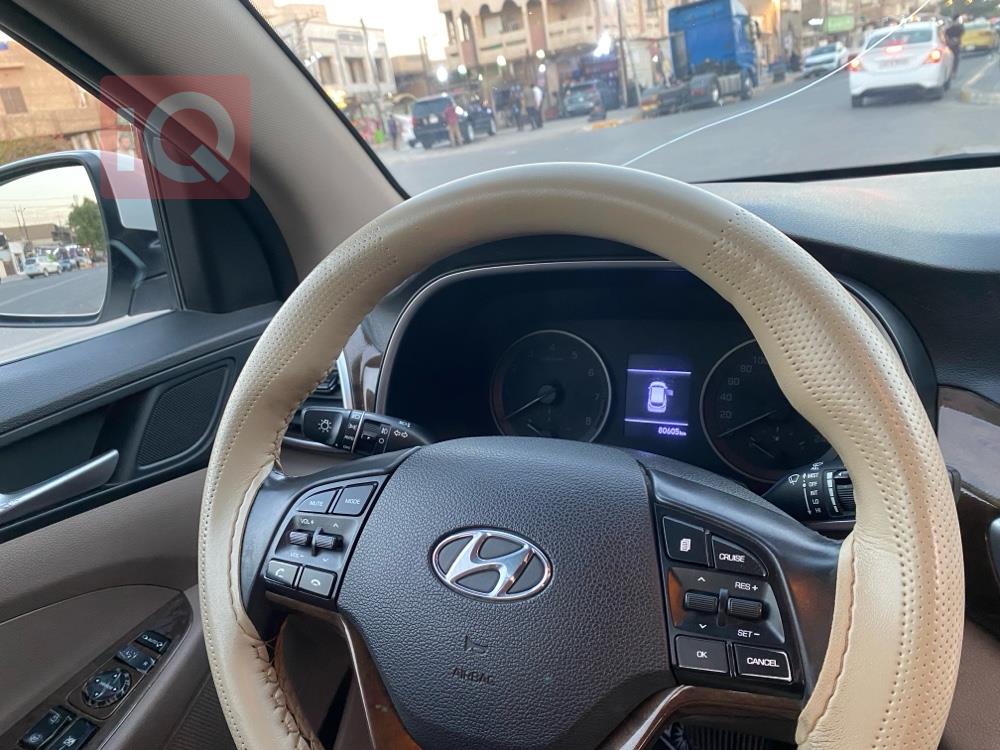 هیوندای تۆکسۆن